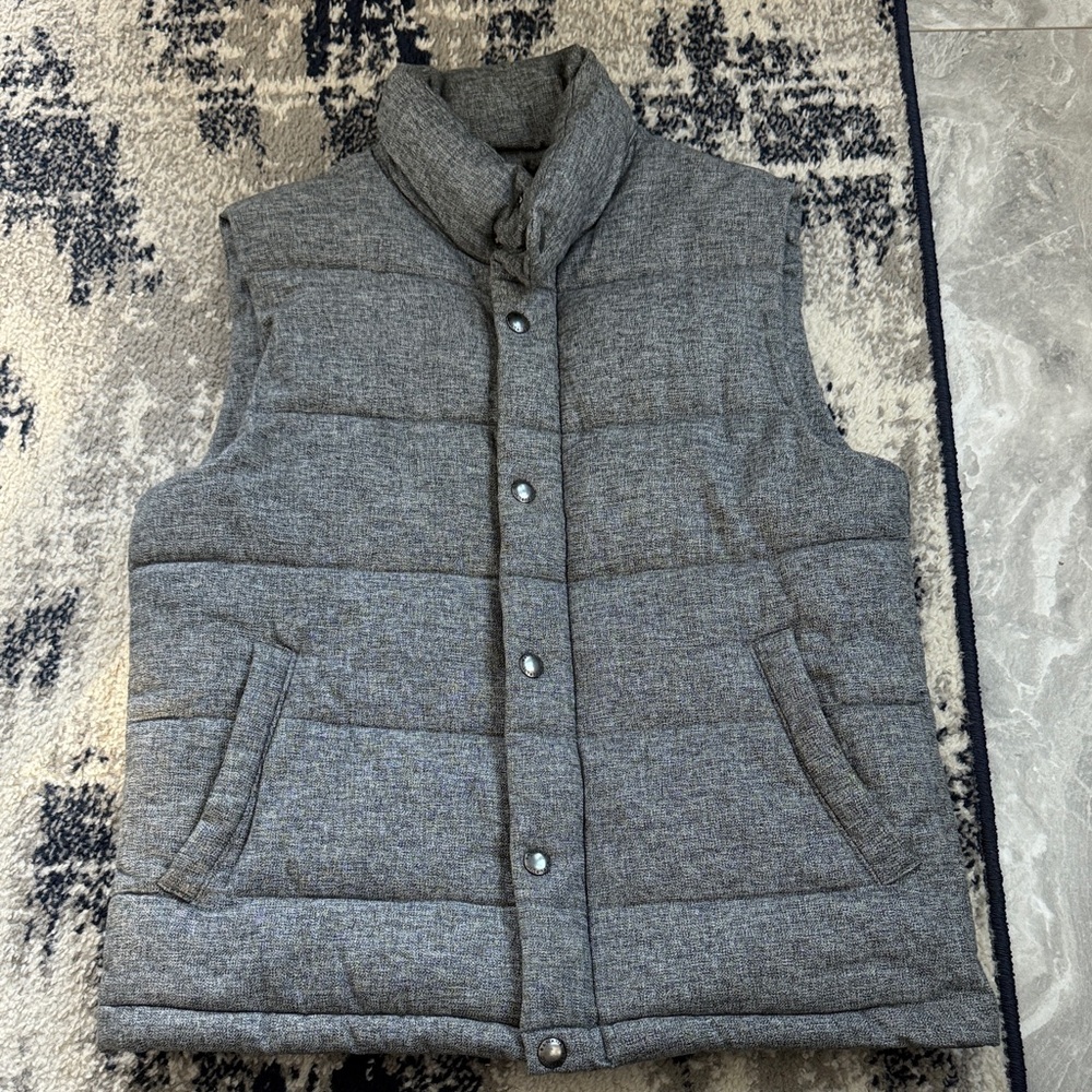 Men's Banana Republic Gray Puffer Vest
